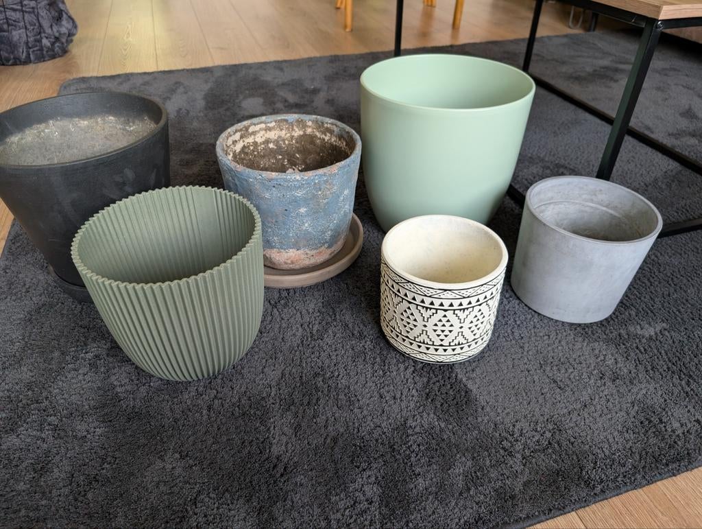 Diverse bloempotten en plantenbakken, Tuin en Terras, Bloempotten, Gebruikt, Overige materialen, Binnen, Balkon, Tuin, Minder dan 40 cm