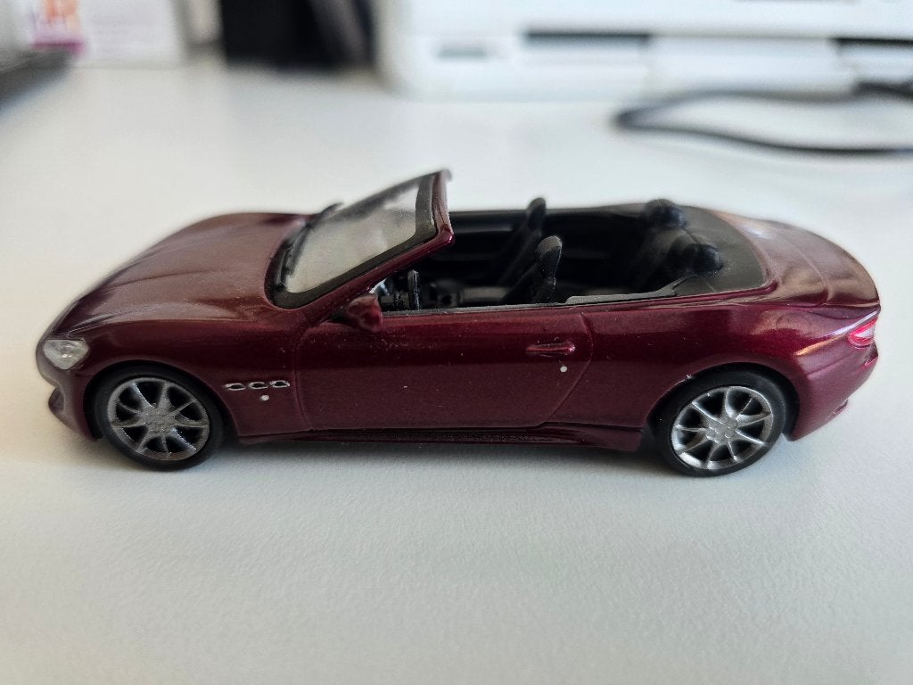 Maserati Grancabrio Sport 2015 1/43, Ophalen of Verzenden, Gebruikt, Auto, Overige merken