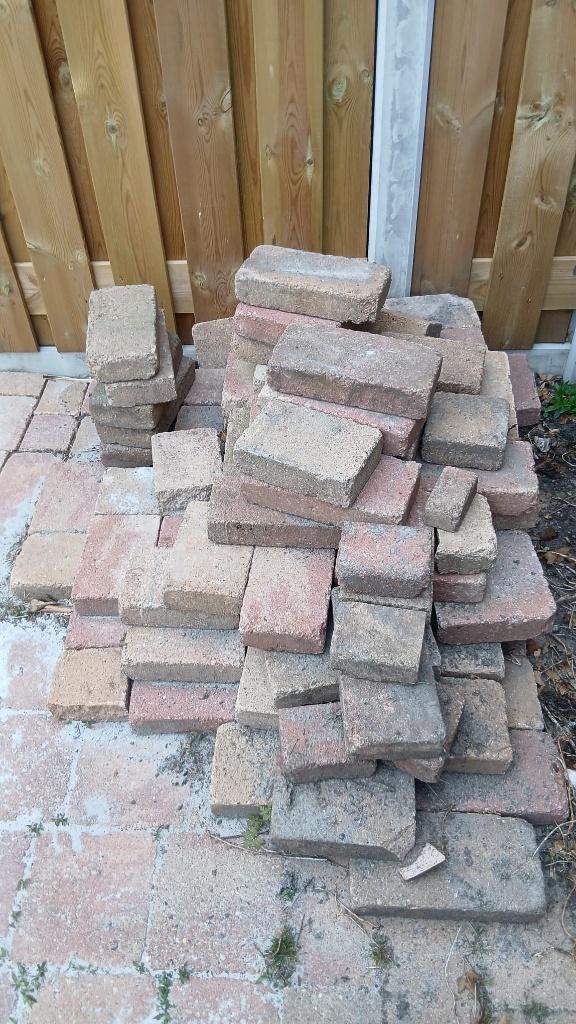 Gratis tegels!, Ophalen, Gebruikt, Beton, Terrastegels