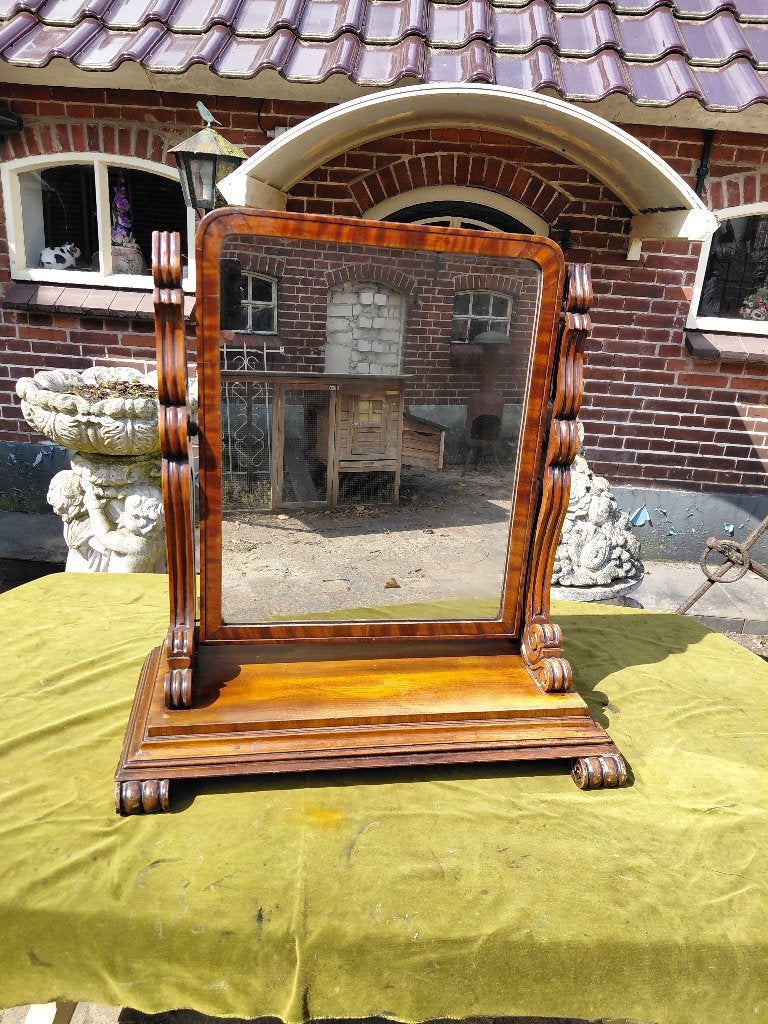 Victoriaanse mahonie kapspiegel met tuimelspiegel., Antiek en Kunst, Ophalen
