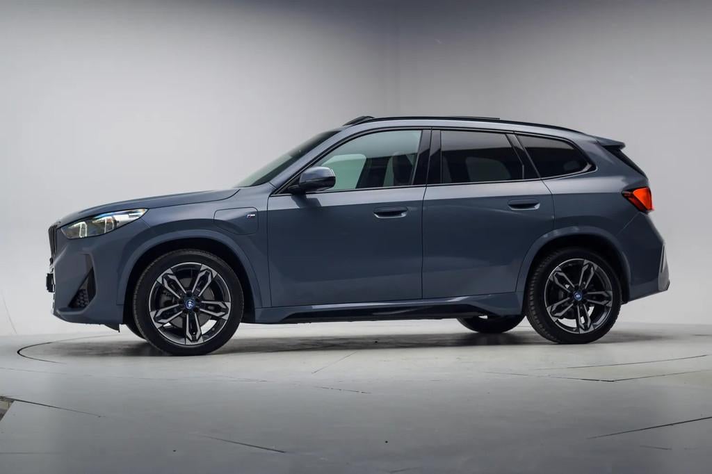 BMW X1 25e xDrive M Sport Aut. [ Panorama Head-up 360°-came, Gebruikt, 245 pk, Bedrijf, 42 km/l