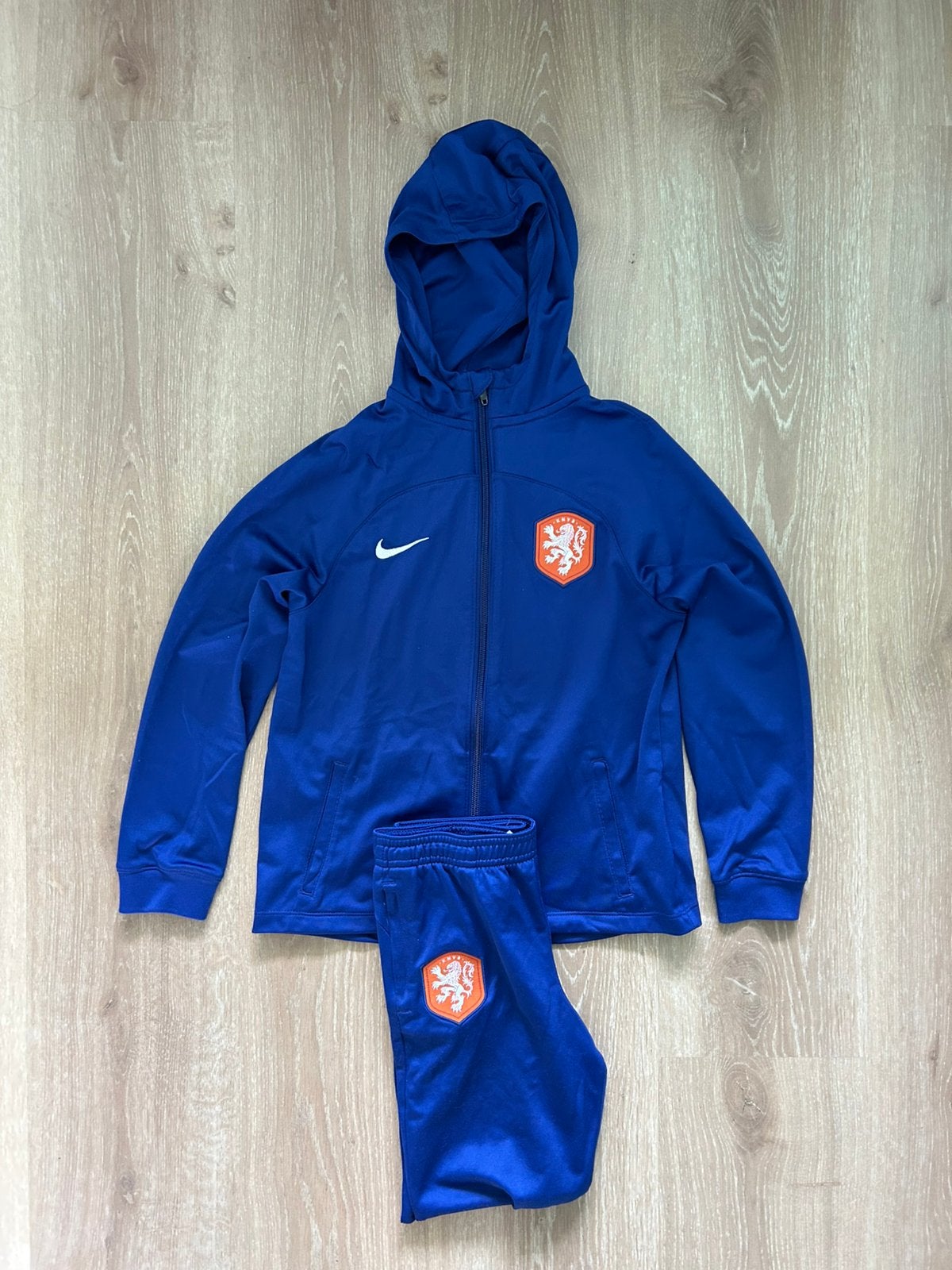 Nederlands elftal trainingspak Nike 22/23 Maat 122-128, Gebruikt, Jongen of Meisje, Sport- of Zwemkleding, Ophalen of Verzenden