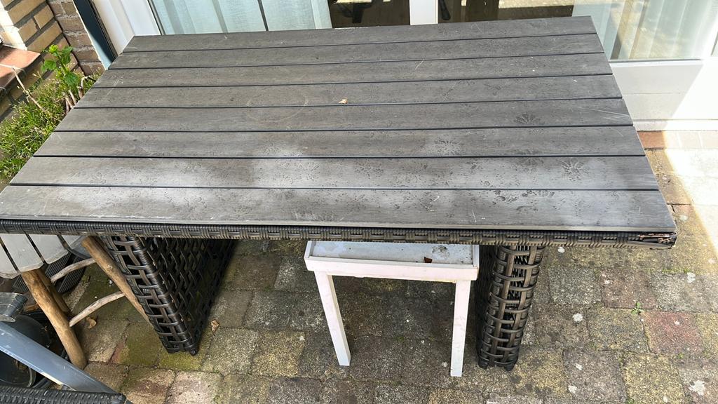 Tuintafel gratis, Ophalen, Zo goed als nieuw, Rechthoekig, Hout