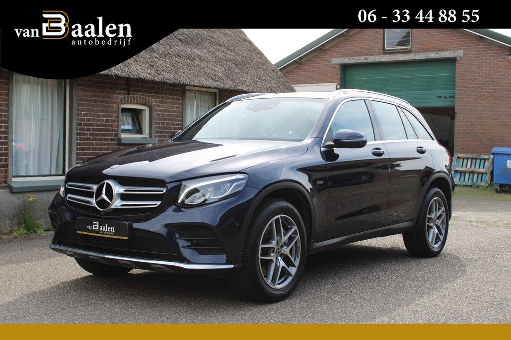 Mercedes-Benz GLC 350e 4MATIC AMG STYLE PANO 360 CAMERA TREK, Auto's, Automaat, Gebruikt, 4 cilinders, 2000 kg