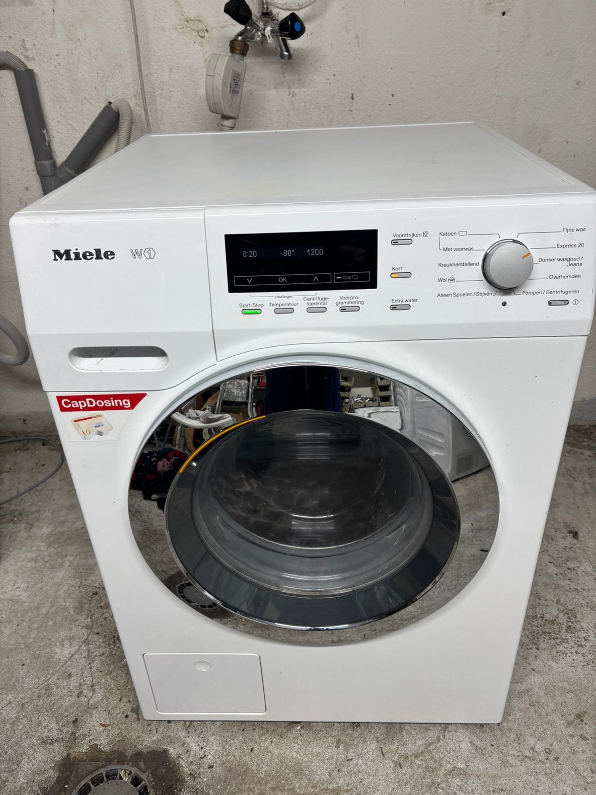 Miele WKE 130 WPS , 8 kilo , A+++,1600 Toeren, Minder dan 85 cm, HZ van Ijsselstein, Energieklasse A of zuiniger, Hput3@hotmail .com
