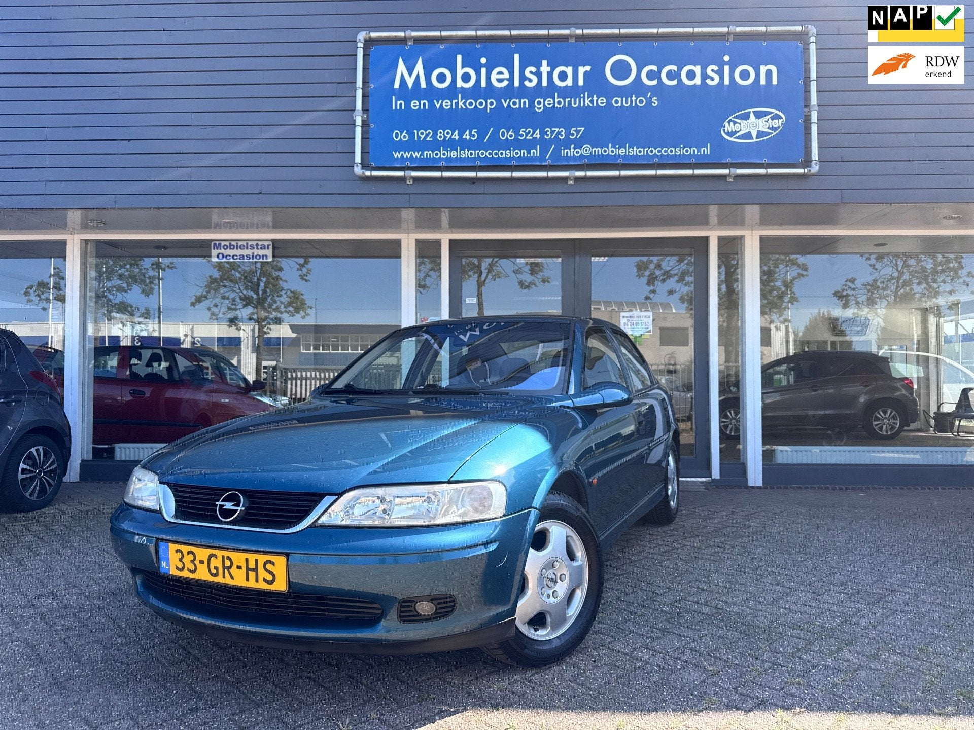 Opel Vectra 1.6-16V Business Edition, Auto's, Opel, Voorwielaandrijving, 101 pk, Gebruikt, 4 cilinders