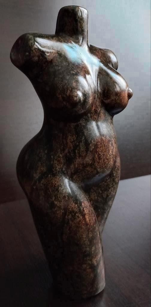 Art deco Vrouwentorso mooi anatomische werk in serpentijn, Ophalen of Verzenden