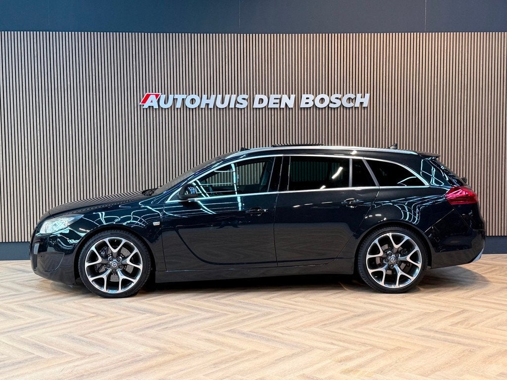 Opel Insignia Sports Tourer 2.8 T OPC 4x4 325PK. Panoramadak, Auto's, Opel, Automaat, Gebruikt, Leder, Vierwielaandrijving