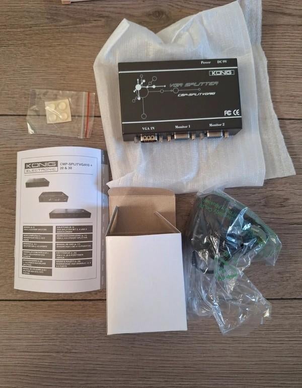 VGA splitter kabel 1 naar 2 Konig nieuw in doos, Computers en Software, Pc- en Netwerkkabels, Ophalen of Verzenden, Nieuw