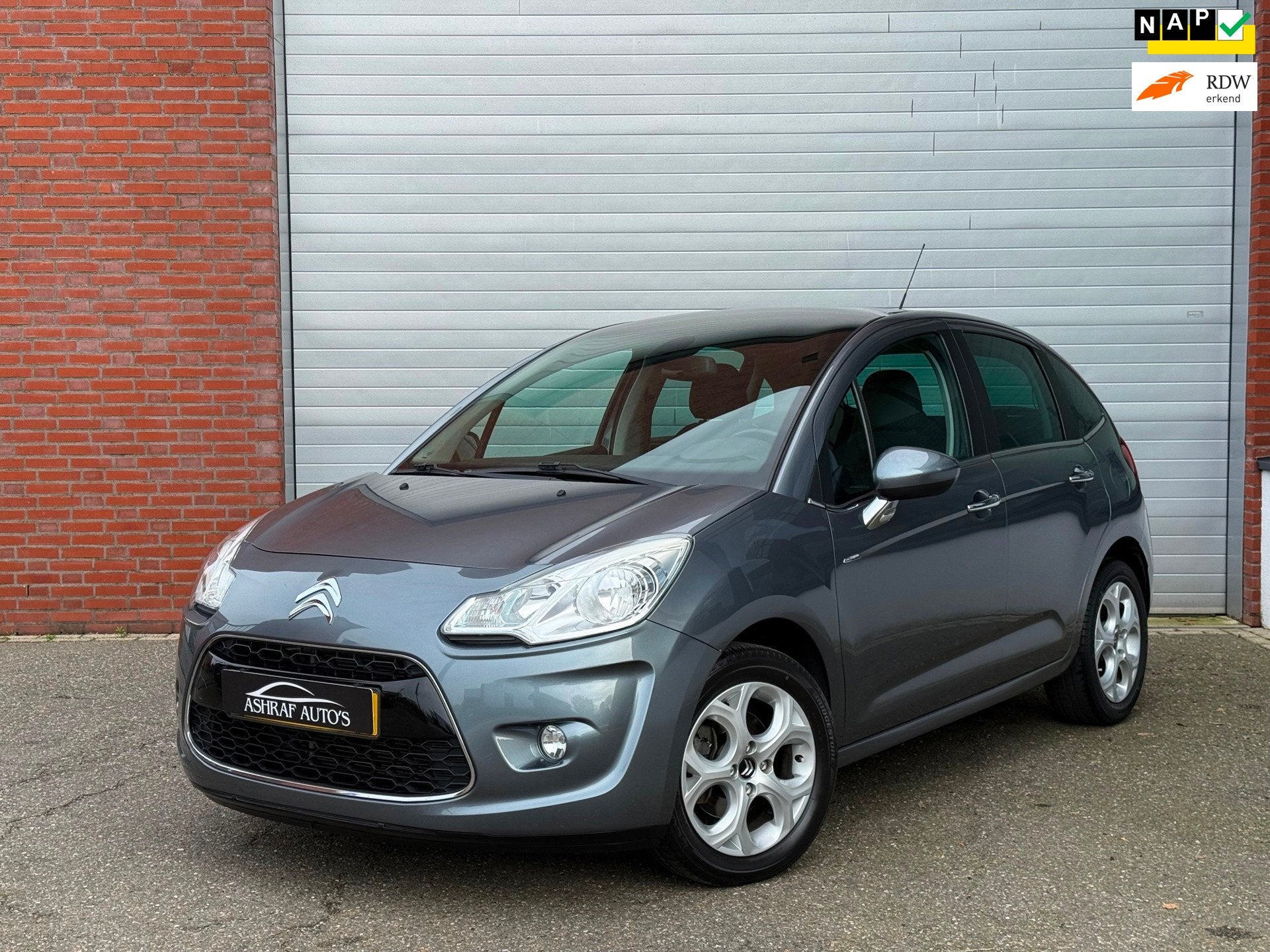 Citroen C3 1.6 VTi Exclusive| AUTOMAAT| NAP| AIRCO| NEW APK, Auto's, Stof, Zwart, 4 cilinders, Verwarmde buitenspiegels