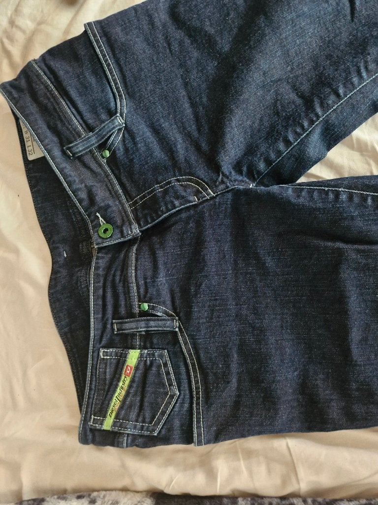 Donker blauwe Diesel Jeans maat 31 /32, Blauw, Ophalen of Verzenden, Zo goed als nieuw, Diesel
