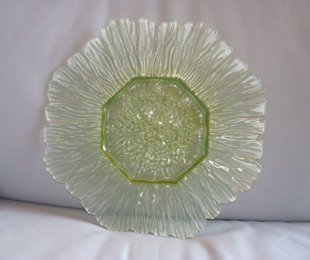 Zonnebloem Schaal Groen Tint, Antiek en Kunst, Antiek | Glas en Kristal, Ophalen of Verzenden