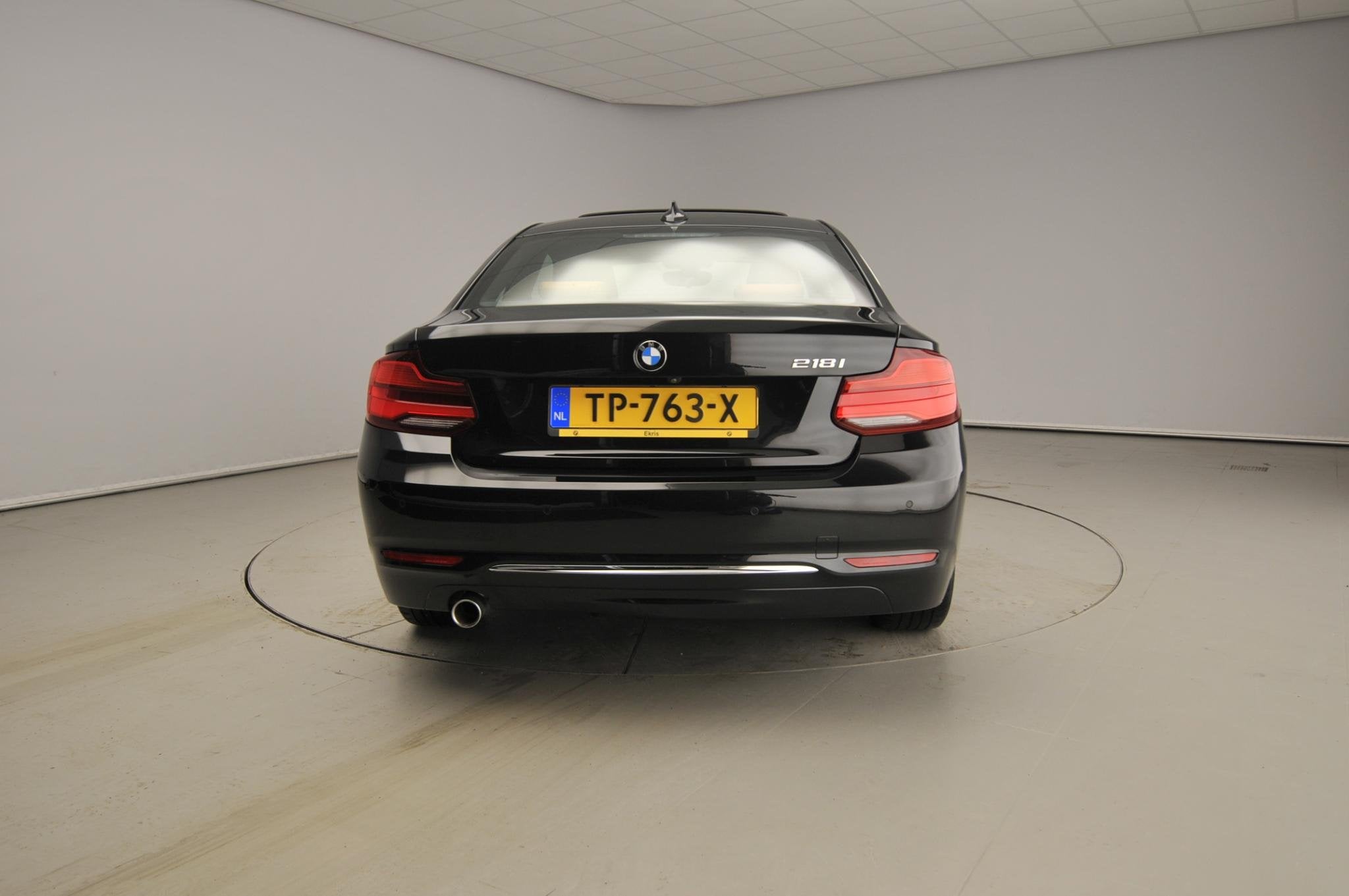 BMW 2 Serie Coupé 218i Automaat / Schuifdak / Leder / Sport, Auto's, Automaat, Gebruikt, 4 stoelen, Zwart