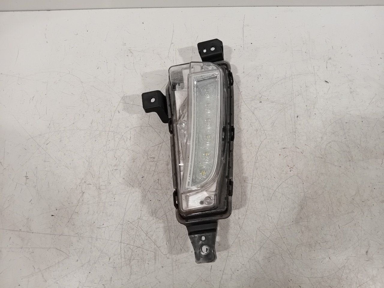 Dagrijverlichting links voor Suzuki Vitara, Onderdelen@venauto.nl, Van der Ven Autorecycling B.V., Gebruikt, Ettenseweg 76, 4706 PB Roosendaal, The Netherlands