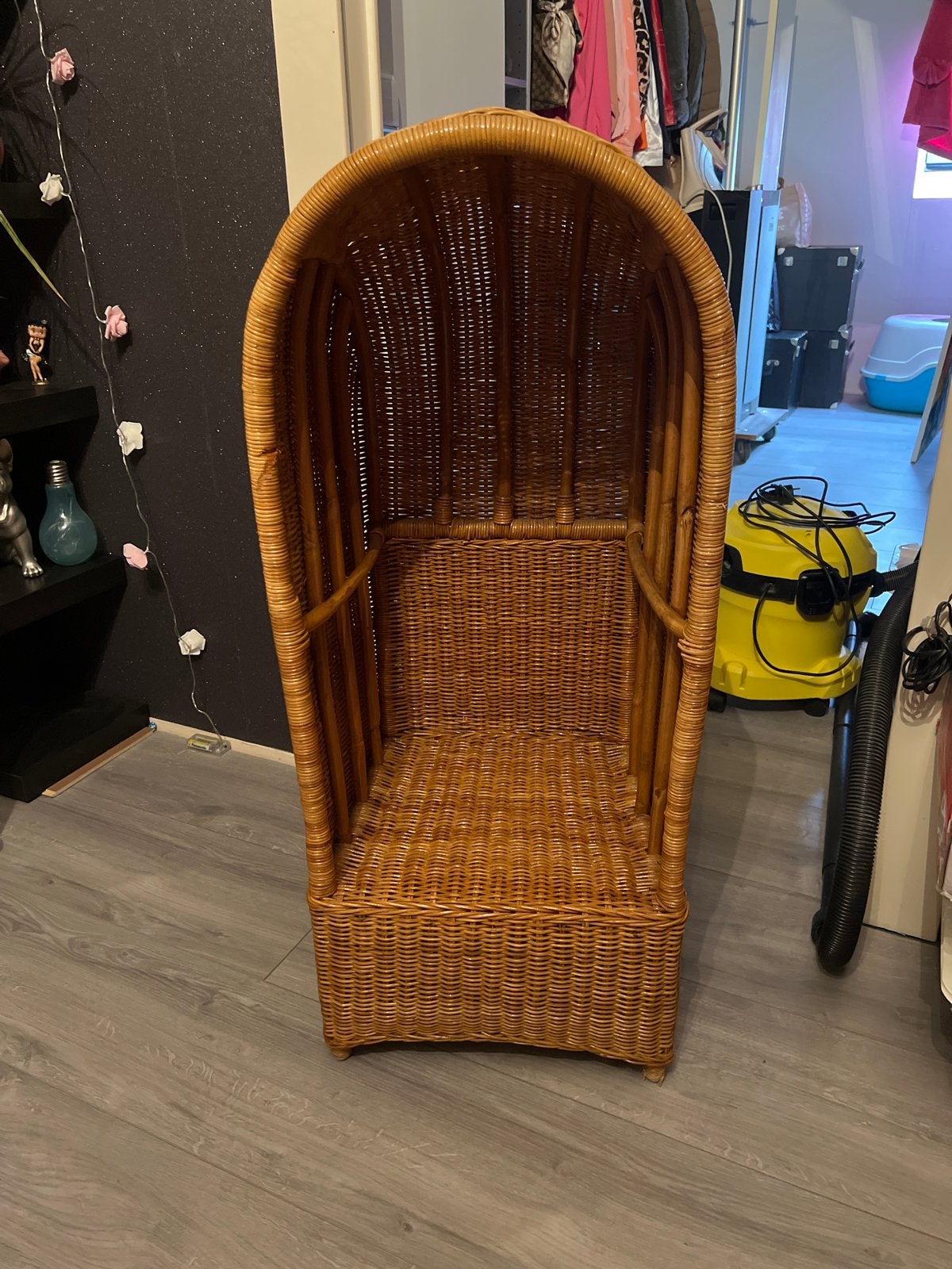 Vintage rieten kinderstoel in nieuwstaat, Ophalen
