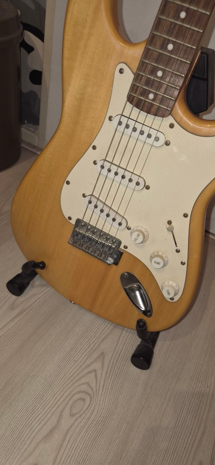 Richwood Stratocaster Natural Wood – Zeldzame Oude Serie, Ophalen, Zo goed als nieuw, Solid body, Overige merken