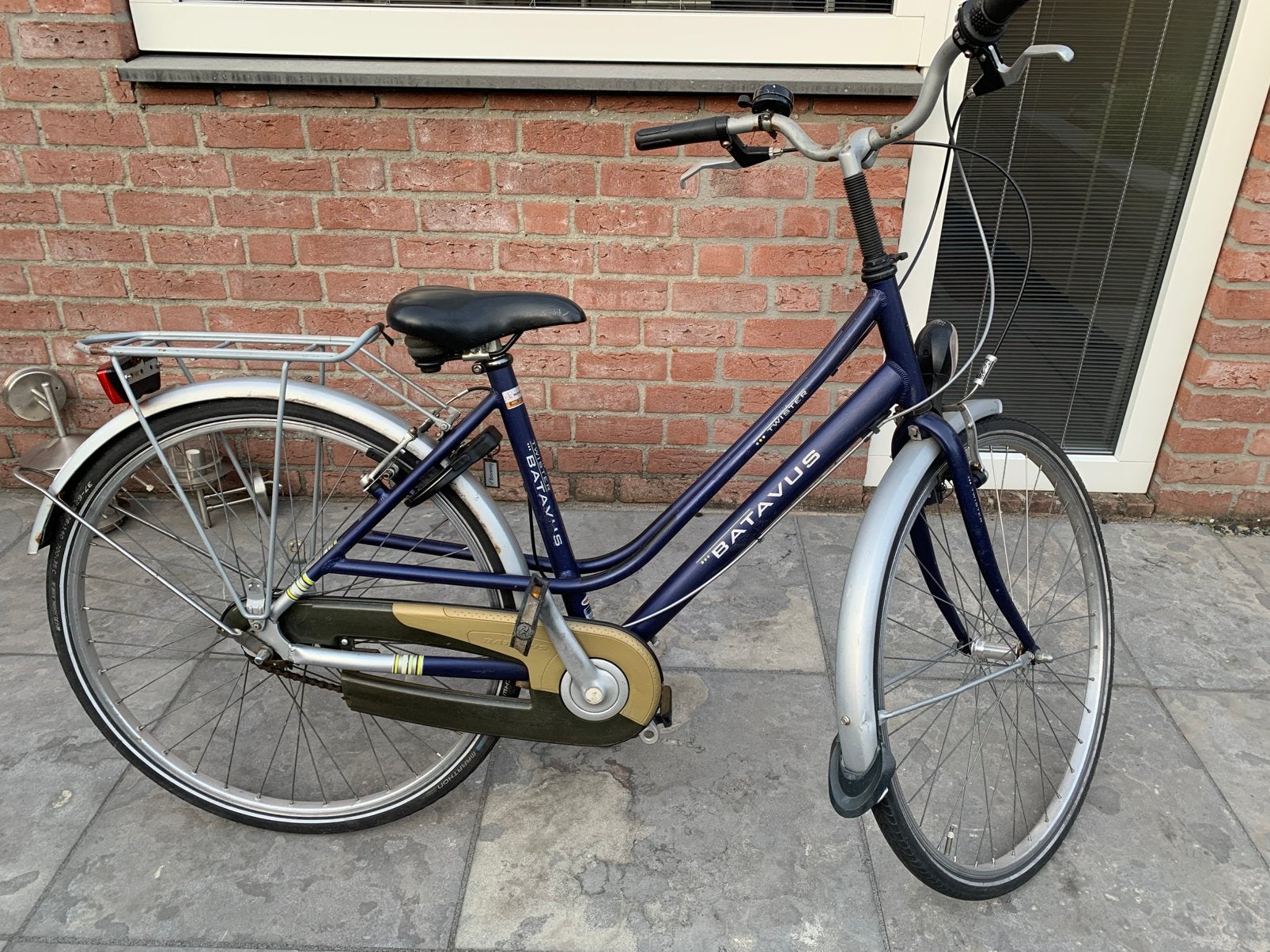 blauwe batavus damesfiets 28 inch en  48 cm frame