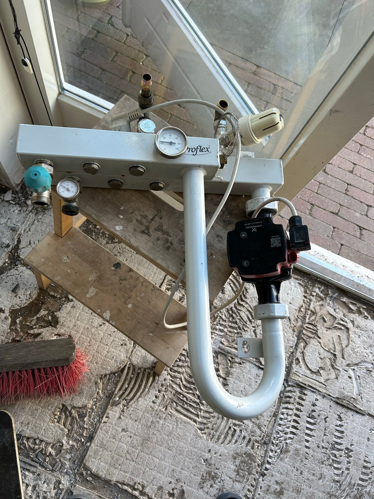 3 groepsvloerverwarmings verdeler met Grundfos ALPHA2 pomp, Gebruikt, Minder dan 30 cm, Overige typen, Minder dan 60 cm