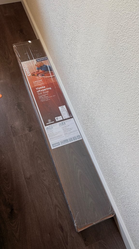 4x GAMMA laminaat Confort Zwartbruin eiken, Ophalen, 50 tot 150 cm, Nieuw, 5 tot 10 m²
