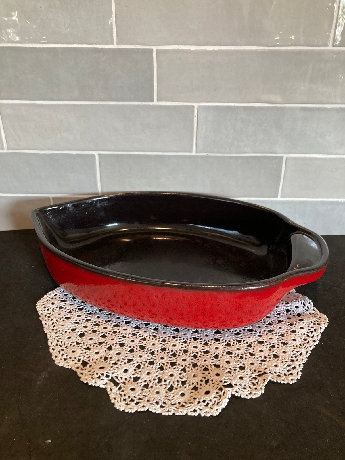 Ovenschaal, rood/zwart (190326), Ophalen of Verzenden, Zo goed als nieuw, Overige materialen, Overige typen