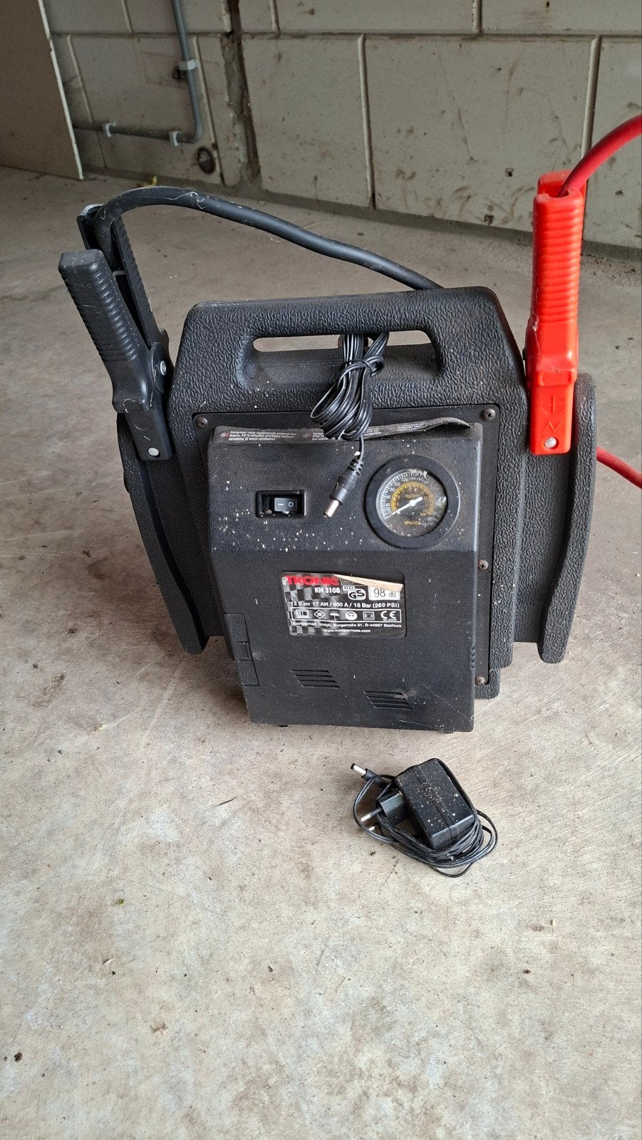 Jumpstarter met compressor en 12V aansluiting, Ophalen of Verzenden