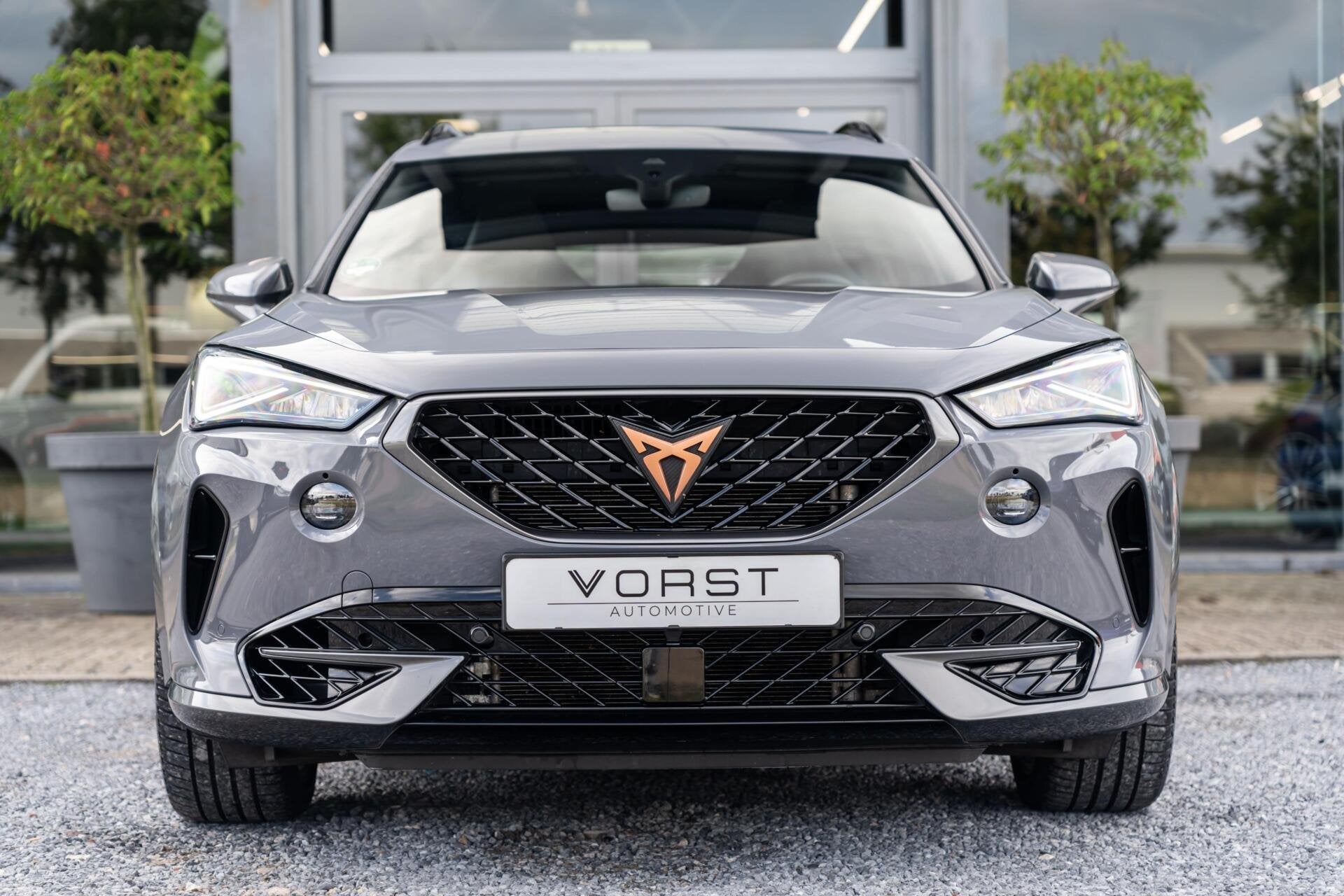 CUPRA Formentor 2.0 TSI 4DRIVE Beats Pano Camera Trekhaak, Auto's, Automaat, Dealer onderhouden, Gebruikt, 4 cilinders