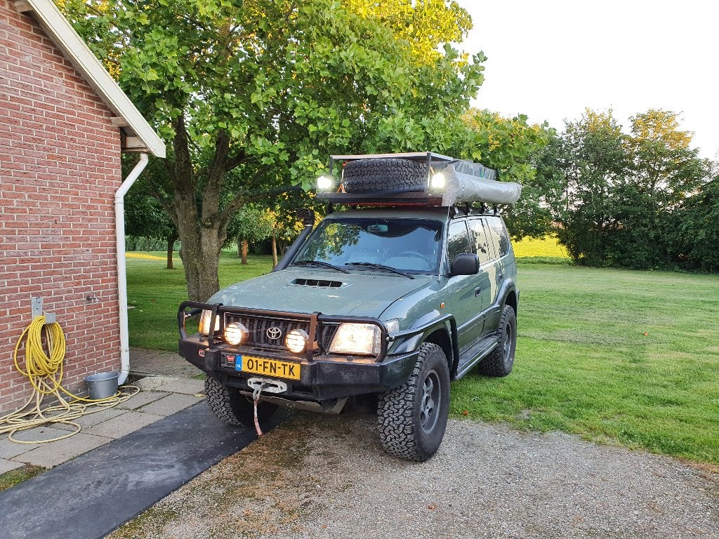 Toyota Landcruiser overlander, NIEUW GEREVISEERD!, Euro 2, 4 cilinders, Leder, Particulier