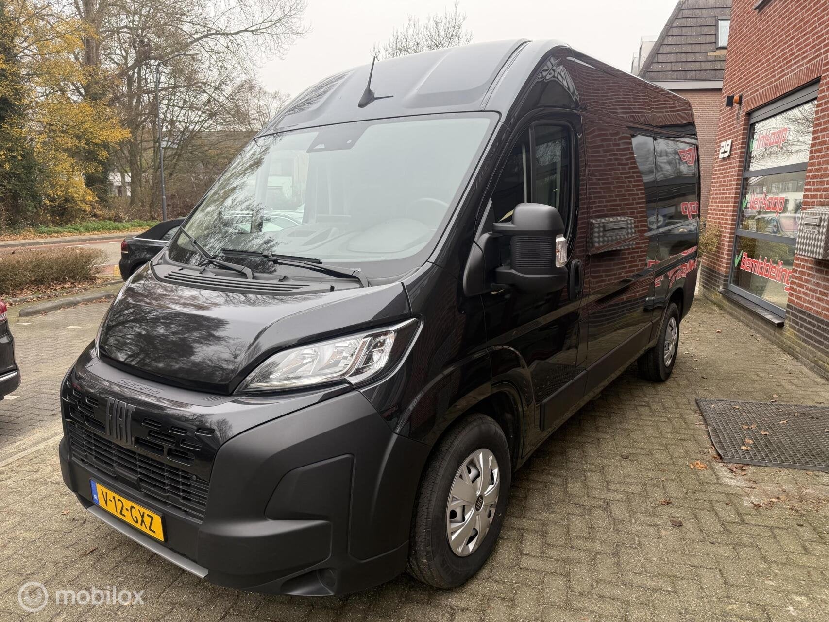 Fiat Ducato bestel 2.2 MultiJet 140 S&S L2H2 3.5t Heavy HD, Gebruikt, 4 cilinders, 2500 kg, Zwart