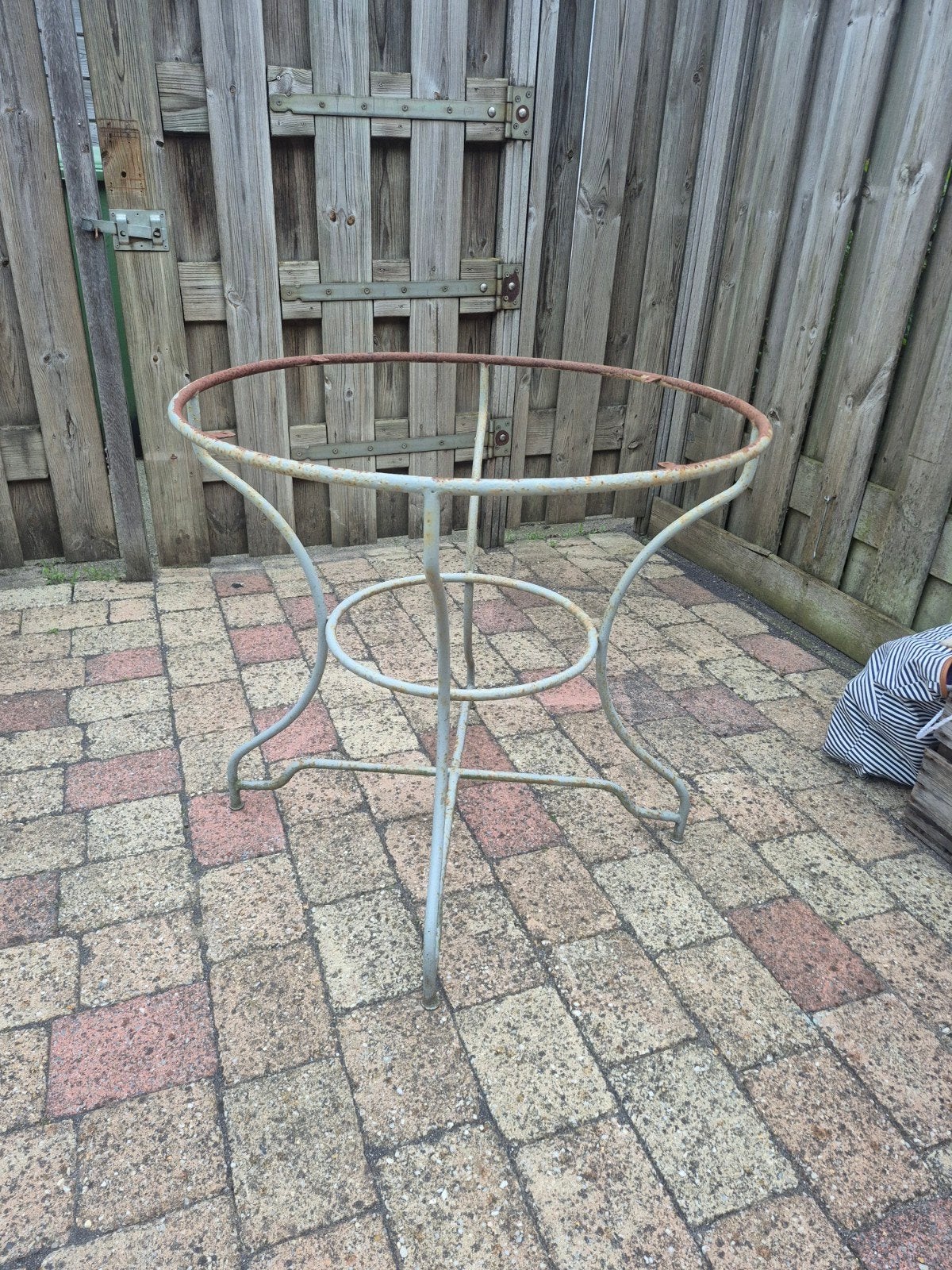 Tuintafel onderstel voor rondetafel/haspeltafel, Ophalen, Rond