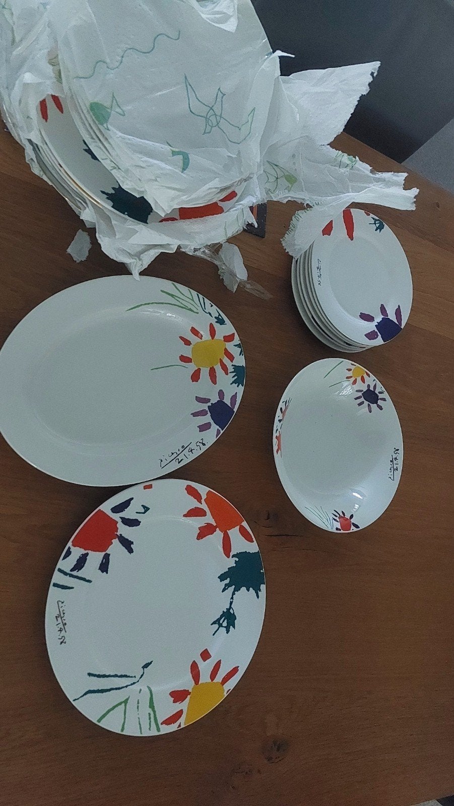 Picasso servies - borden, schalen en een ovale schaal xl Art, Overige merken, Keramiek, Ophalen of Verzenden, Zo goed als nieuw