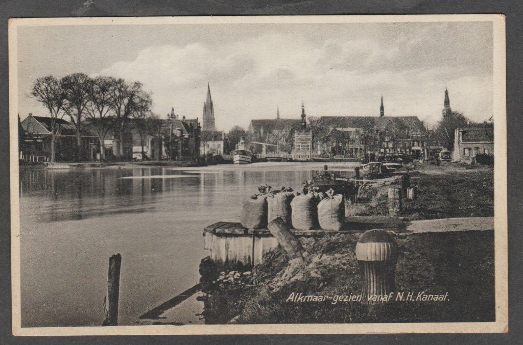 alkmaar  gezien vanaf n.h.kanaal, Verzenden, 1940 tot 1960, Ongelopen, Noord-Holland