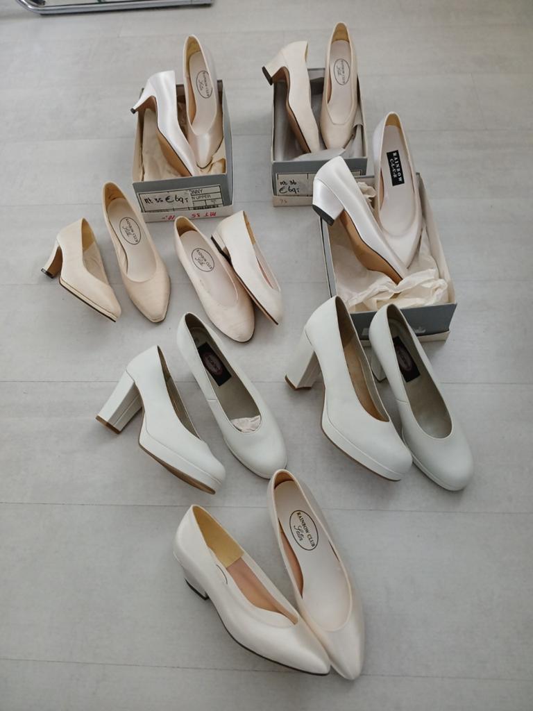 Witte / creme pumps , NIEUW mt 35 t/m 40, trouwerij, Ophalen of Verzenden, Nieuw, Wit