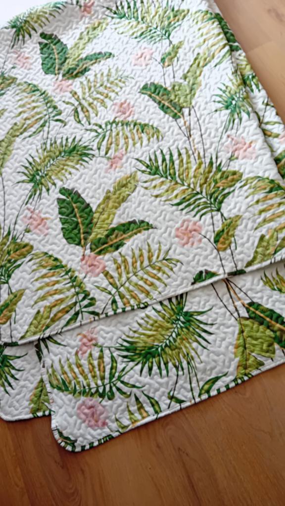 Sprei grote sprei gewatteerde deken nieuw 180 x 250, Huis en Inrichting, Woonaccessoires | Plaids en Woondekens, Ophalen of Verzenden