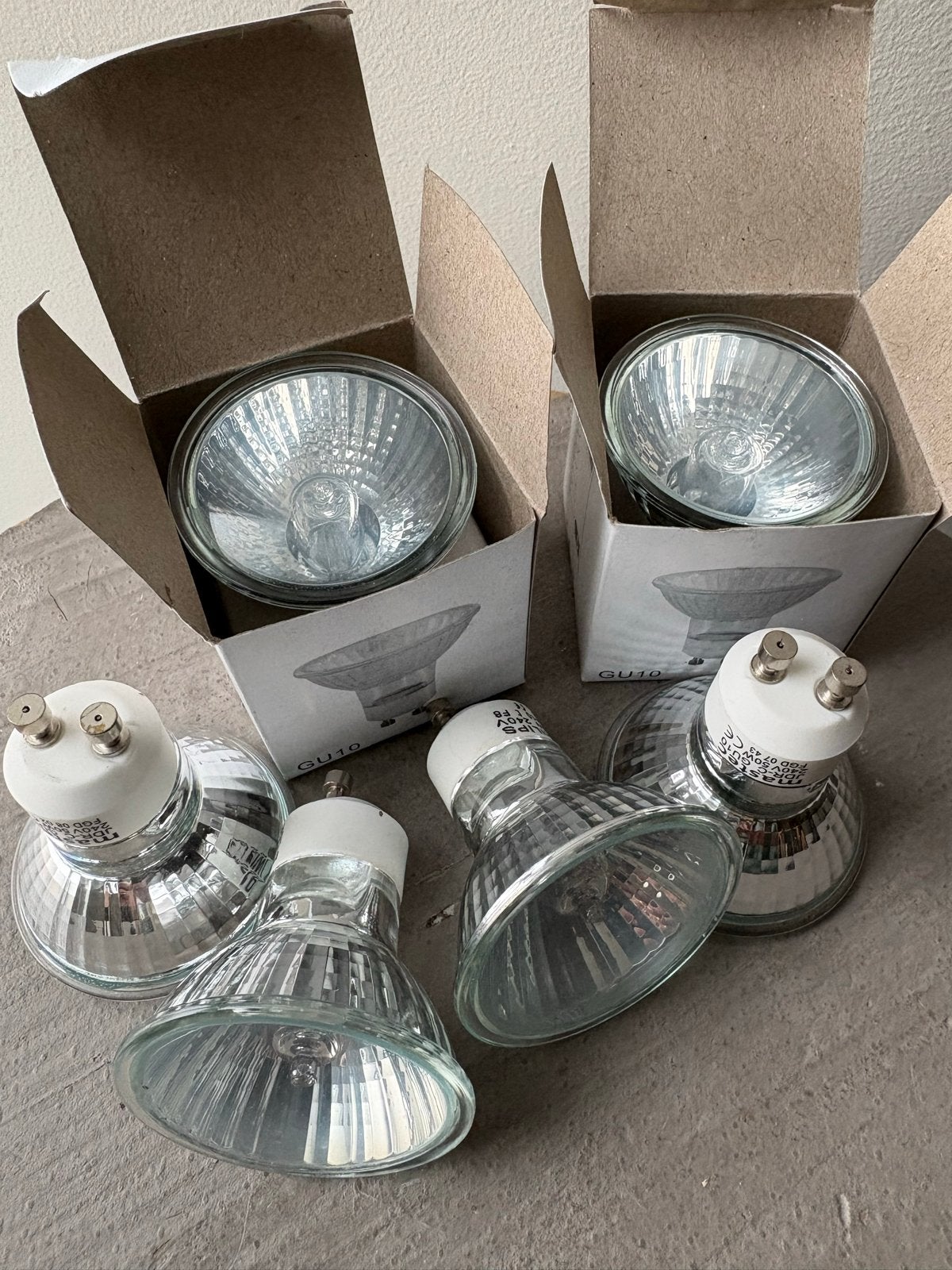 6 x GU10 Halogeen Spots 50W 2800K - Nieuw in doos, Huis en Inrichting, Ophalen of Verzenden, Nieuw, Dimbaar
