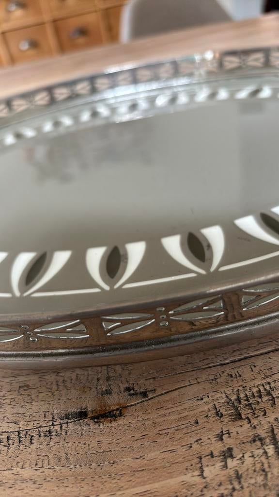Art nouveauDienblad villeroy& boch, Huis en Inrichting, Woonaccessoires | Dienbladen, Ophalen of Verzenden, Gebruikt, Ovaal, Overige materialen