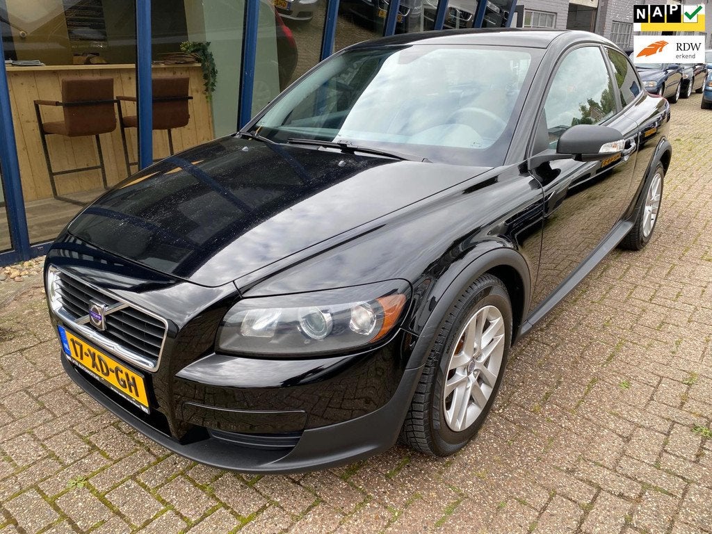 Volvo C30 2.4i 170PK NL Auto / Youngtimer, Auto's, Volvo, Voorwielaandrijving, Stof, Gebruikt, Zwart