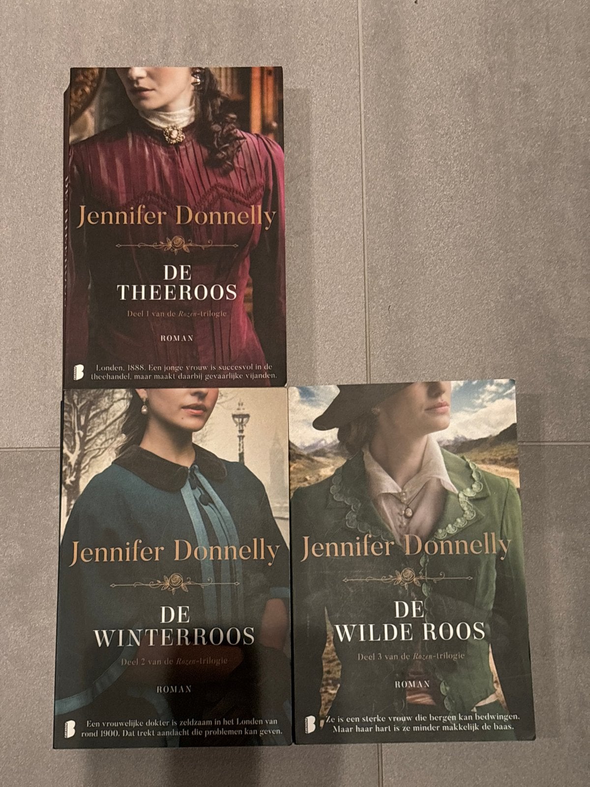 De Rozen-trilogie van Jennifer Donnelly (3 boeken), Ophalen, Zo goed als nieuw, Nederland