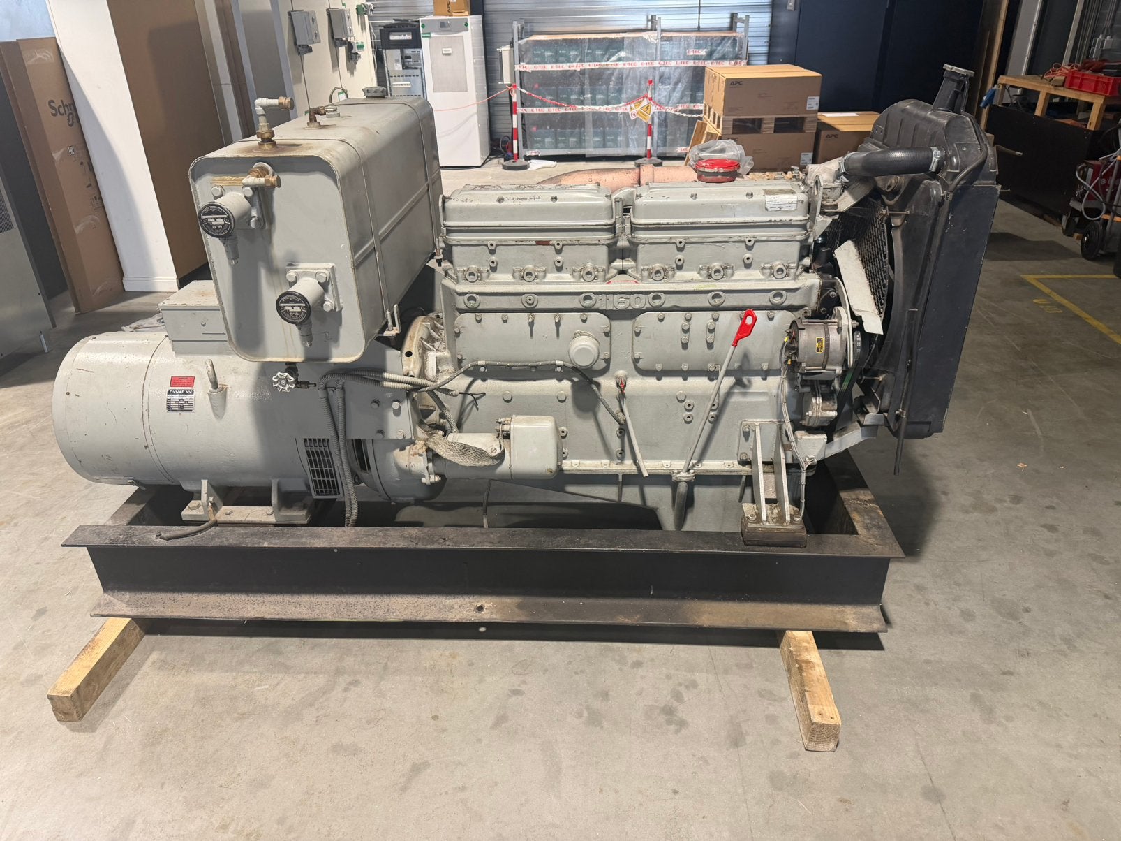 Klassieke Dynaf 100 kVA Dieselgenerator | DAF DK 1160 A 1971, Doe-het-zelf en Verbouw, Ophalen, Zo goed als nieuw, Elektromotor
