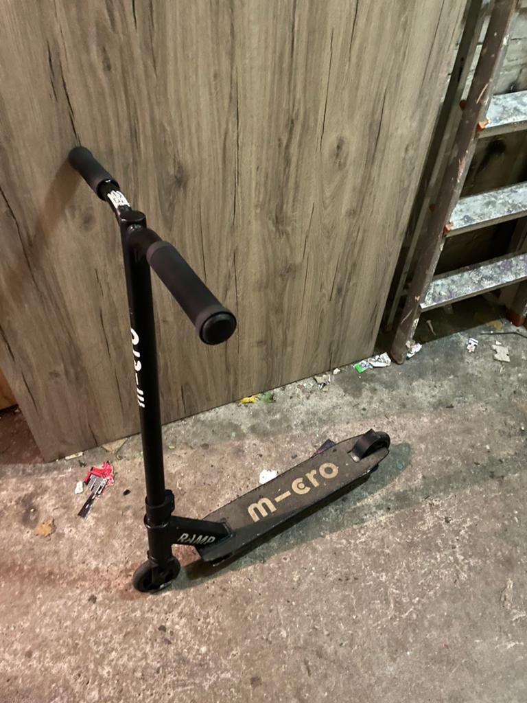 Stunt step, Ophalen of Verzenden, Zo goed als nieuw, Gewone step