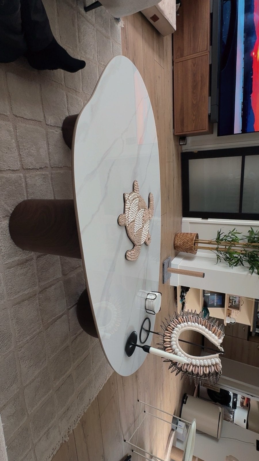 Manzilon Salontafel met Marmeren Blad en Walnoot Poten, Ophalen, 100 tot 150 cm, 50 tot 100 cm, Zo goed als nieuw