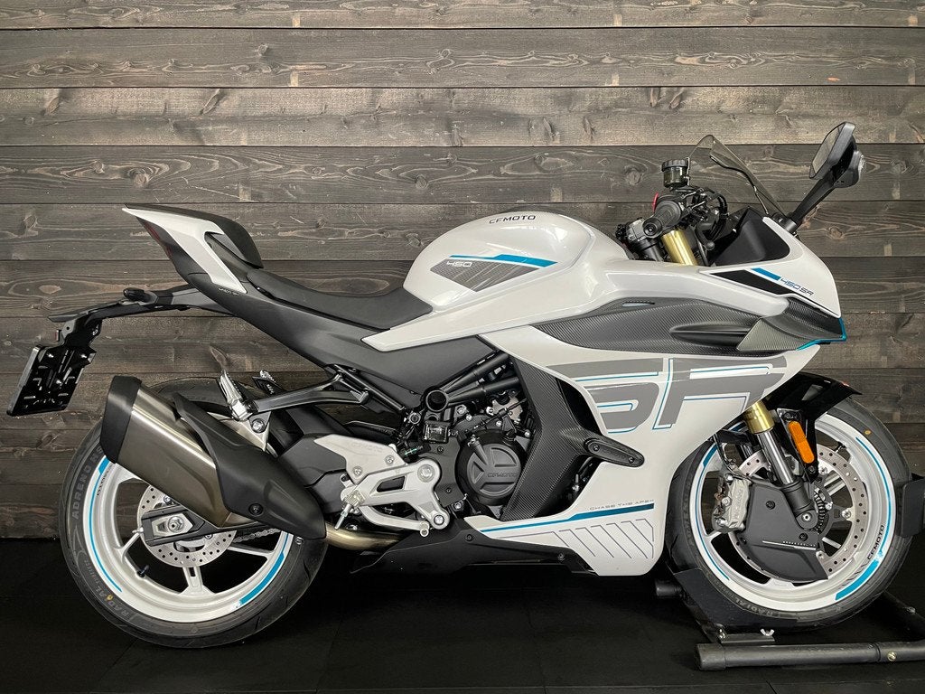 CFMOTO 450SR DEMO NEBULA WHITE (bj 2026), 450 cc, Bedrijf, Sport, 12 t/m 35 kW