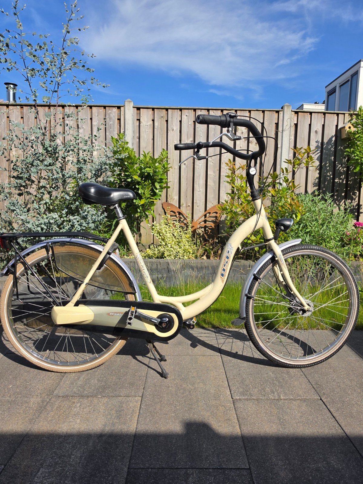 Batavus fiets met lage instap en schemersensor, Fietsen en Brommers, Fietsen | Dames | Omafietsen, Ophalen, Gebruikt