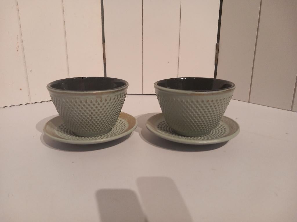 Arare Japanse Kop en Schotel van ijzer., Overige materialen, Ophalen of Verzenden, Zo goed als nieuw, Overige stijlen