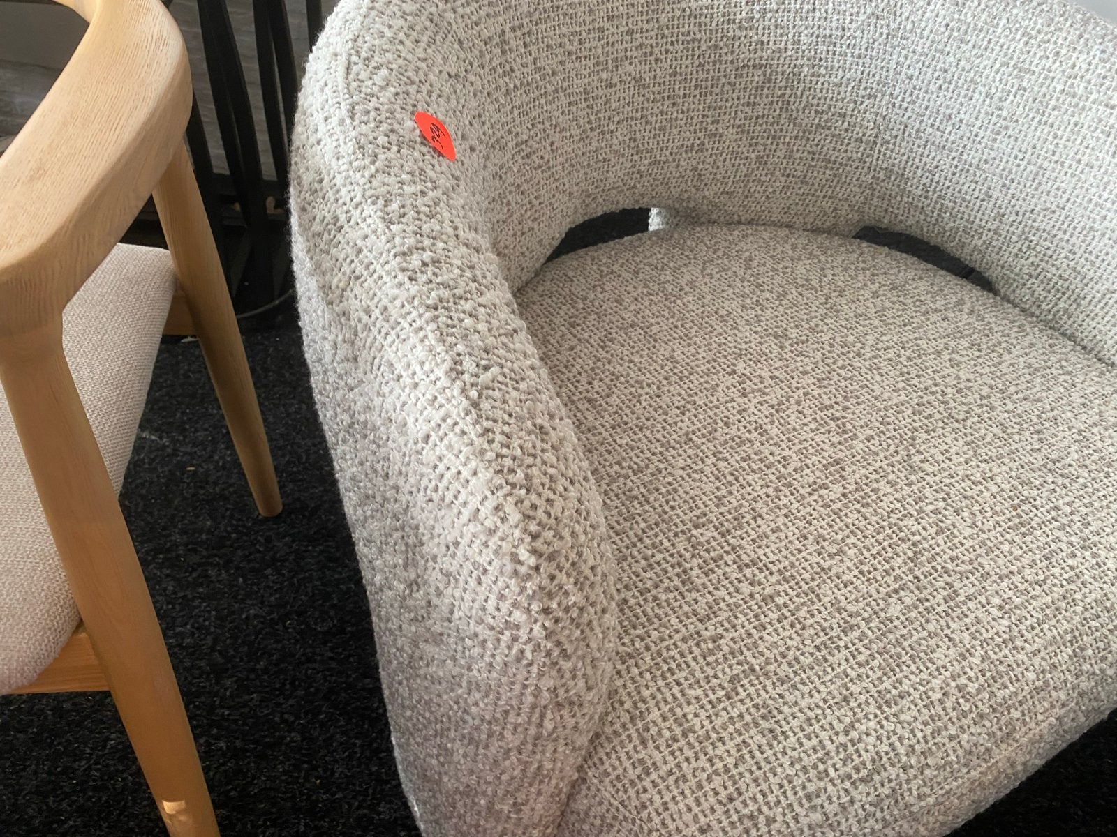 Grote stevige beige fauteuil, Ophalen, X, Nieuw, X
