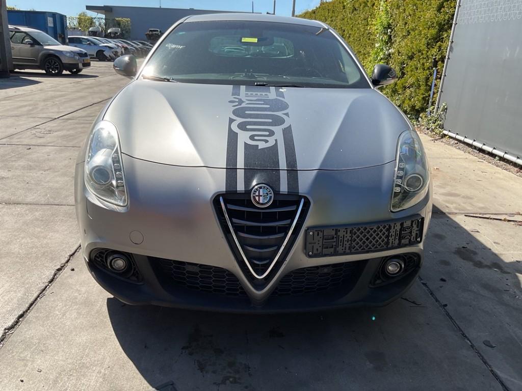 Spatbord Links Voor Alfa Romeo Giulietta (940) 1689788080, Stellantis Europe S.p.A, Gebruikt, IPC D1-09 Bahnhofsplatz, Rüsselsheim am Main 65423, , Duitsland