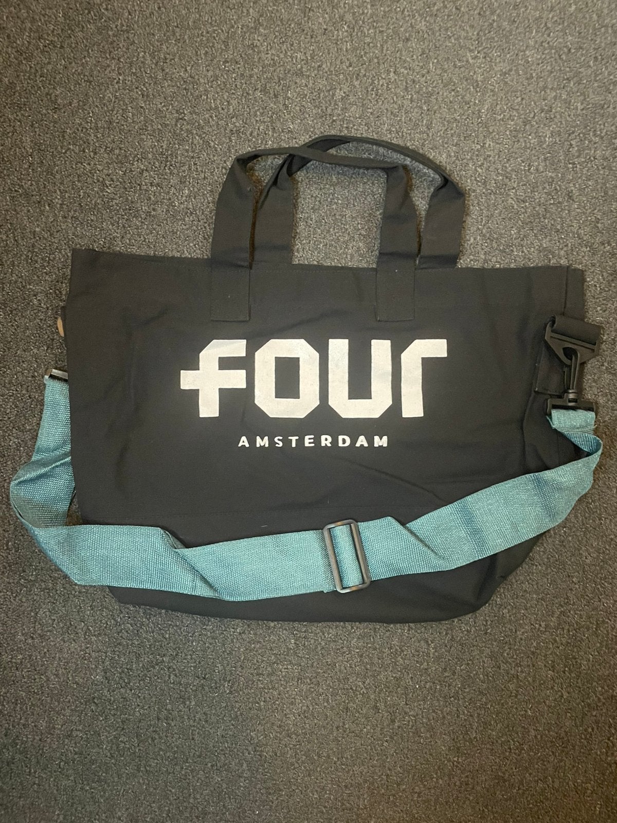 Four tas klein nieuw, 30 cm of meer, Blauw, Minder dan 35 cm, Ophalen of Verzenden