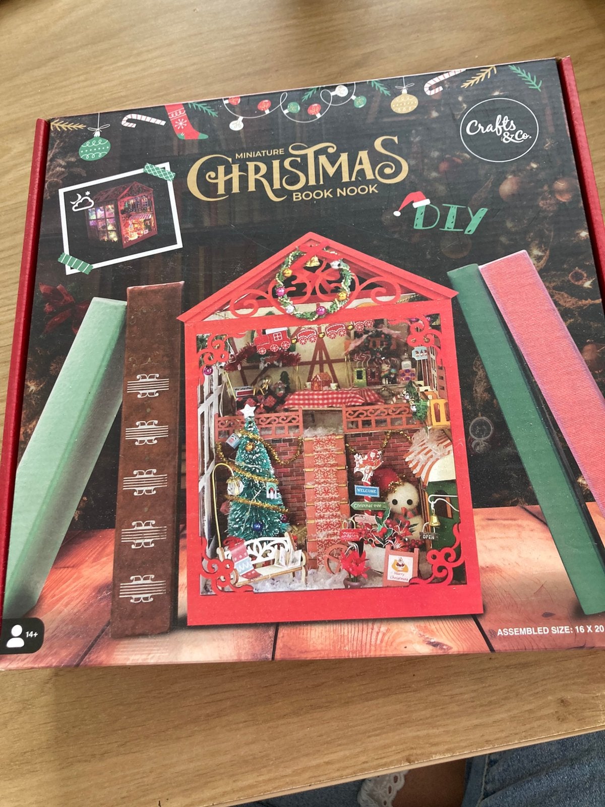 Bouwpakket christmas book nook, Ophalen of Verzenden, Nieuw, Knutselwerk