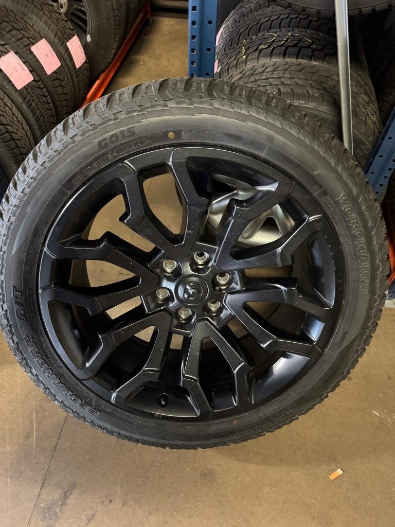 Orig. all season Banden en Velgen Set Dodge RAM 1500 limited, Ophalen