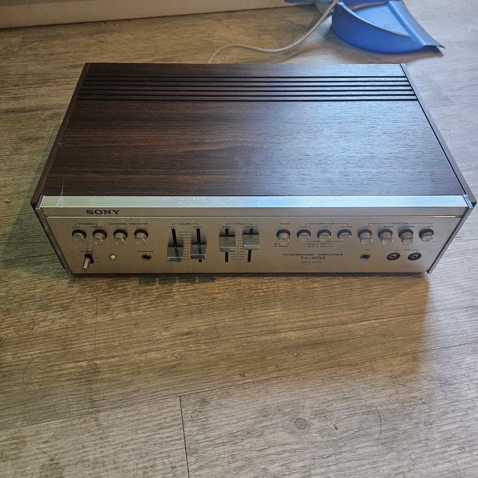 Vintage Sony TA-1055 Geïntegreerde Stereo Versterker, Gebruikt, Ophalen of Verzenden, Sony, Minder dan 60 watt