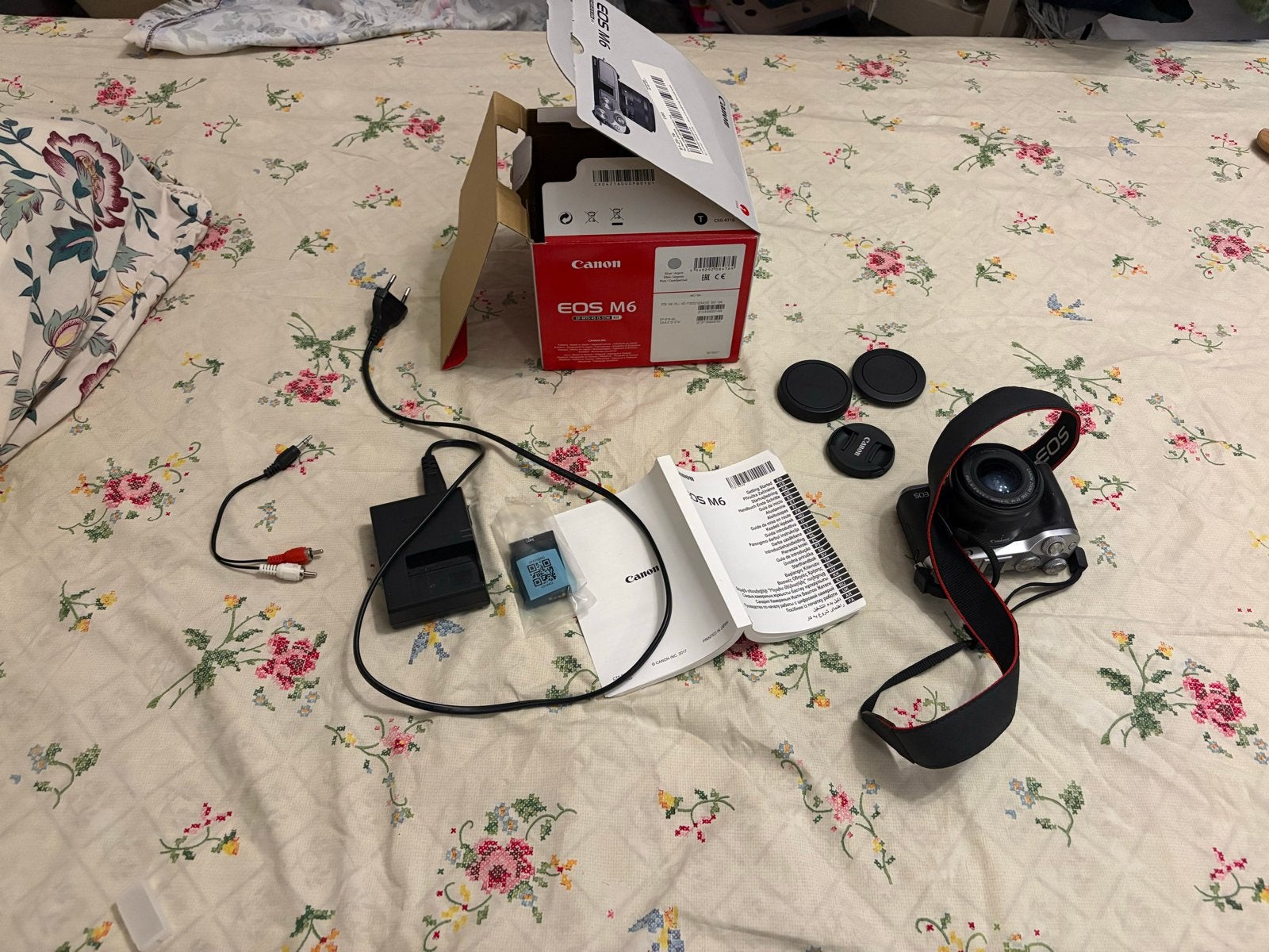 Canon EOS M6 Systeemcamera met EF-M 15-45mm lens, Canon, Beeldstabilisatie, Ophalen of Verzenden, Zo goed als nieuw